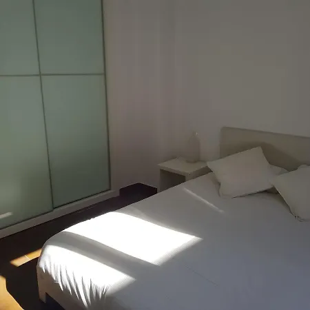 Romeu De Corbera Apartment