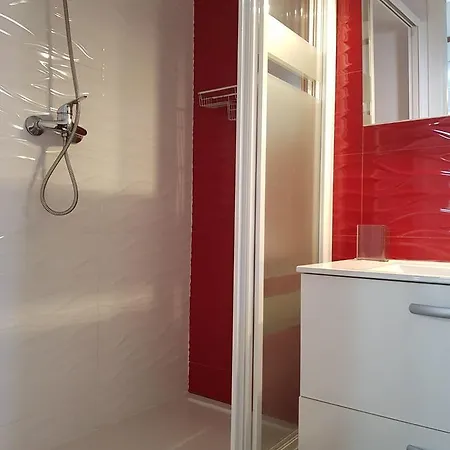 Romeu De Corbera Apartment